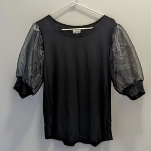 5/$25 ❄️ Ava James Crew Neck Tee Sheer Puff Sleeves